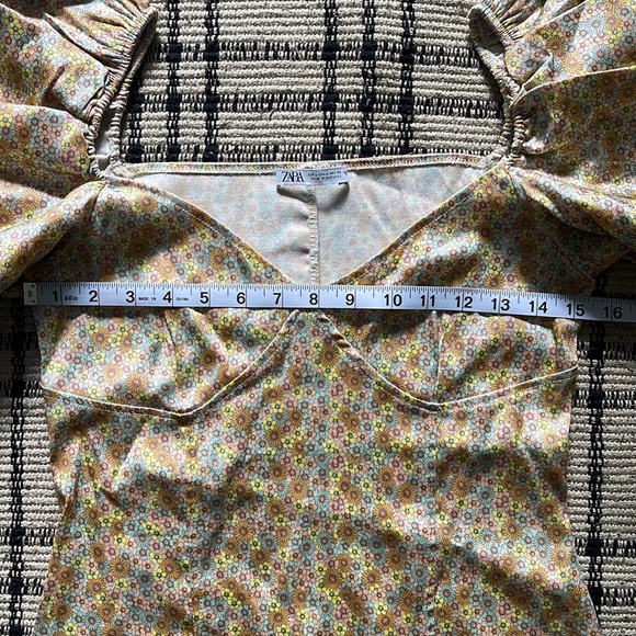 Zara floral puff sleeve fitted heart neckline mini dress - Picture 7 of 7